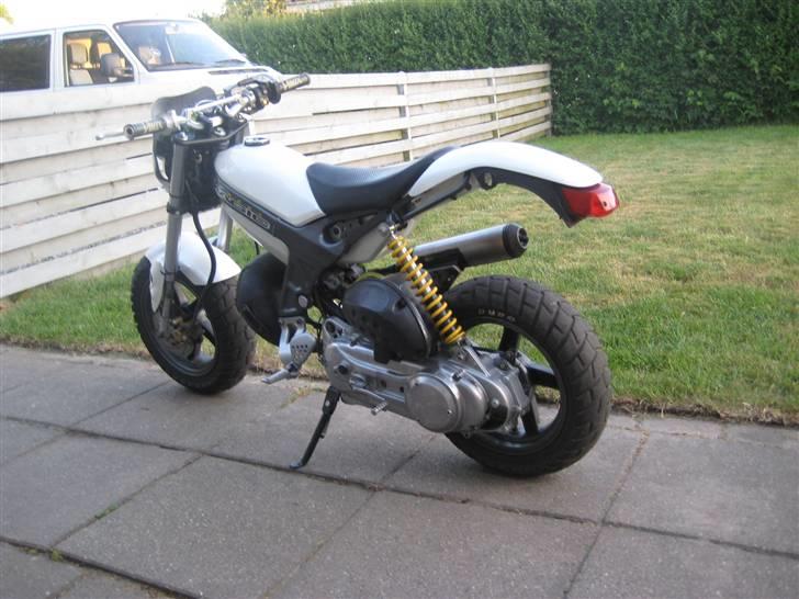 Suzuki street magic*SOLGT* billede 2