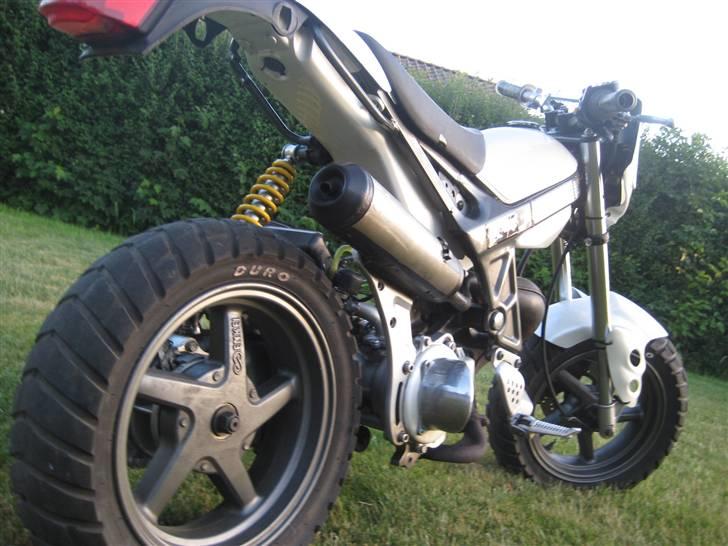 Suzuki street magic*SOLGT* billede 3