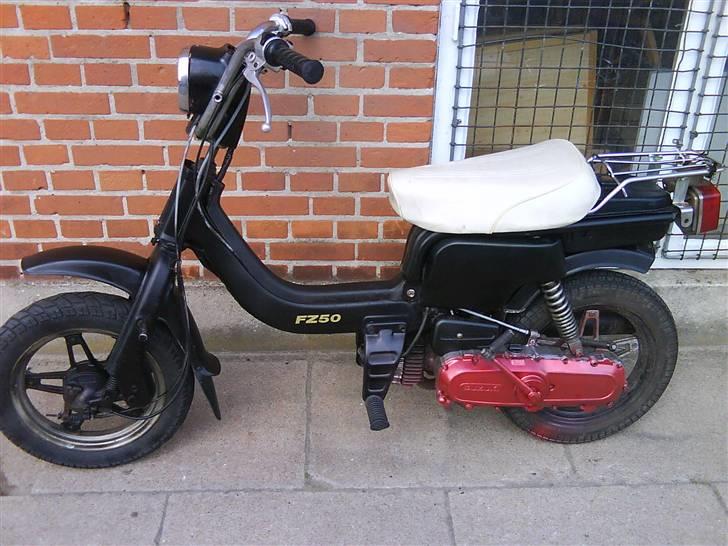 Suzuki FZ 50 - the black ride  billede 1