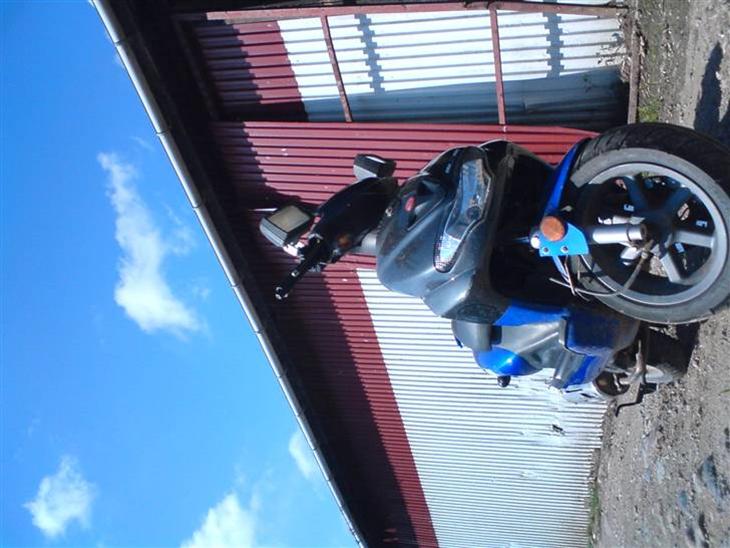 {{currentPhoto.altText}} billede {{currentPhoto.number}}