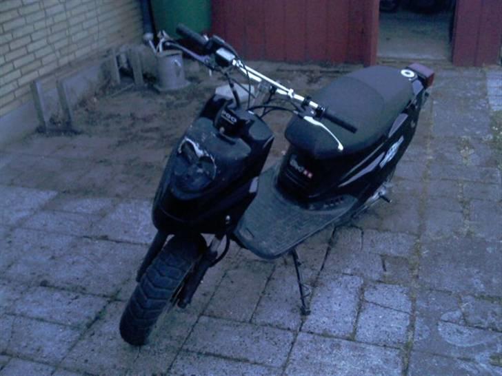 PGO Hot 50 (SOLGT) billede 2