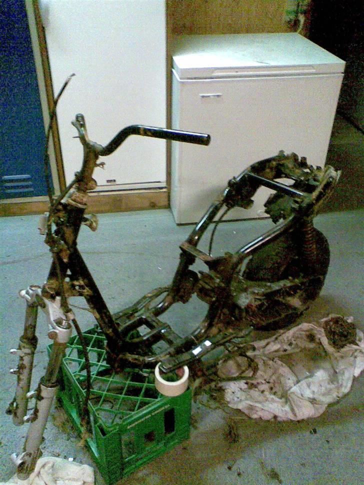 Yamaha Slider, Fundet igen (Død) - Sådan ser den ud efter mig og en ven fandt min slider igen :( Der er ikk meget tilbage af den mere :( billede 20