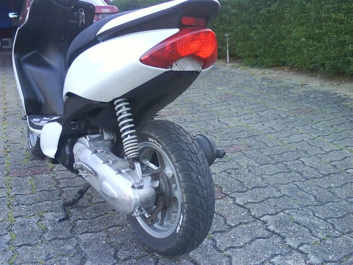 Yamaha jog R før billede 11