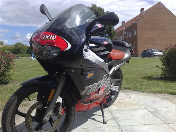 Aprilia RS50 (Lightning 521) billede 3