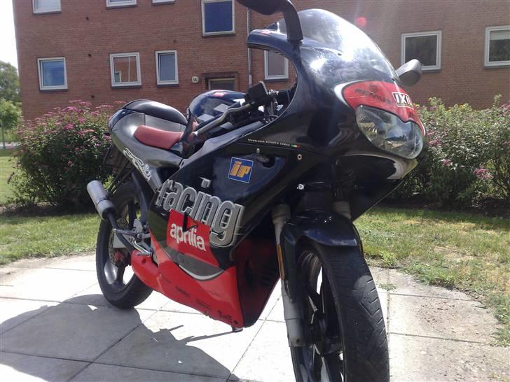 Aprilia RS50 (Lightning 521) billede 4