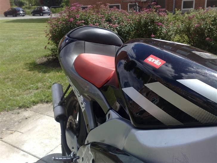 Aprilia RS50 (Lightning 521) billede 11