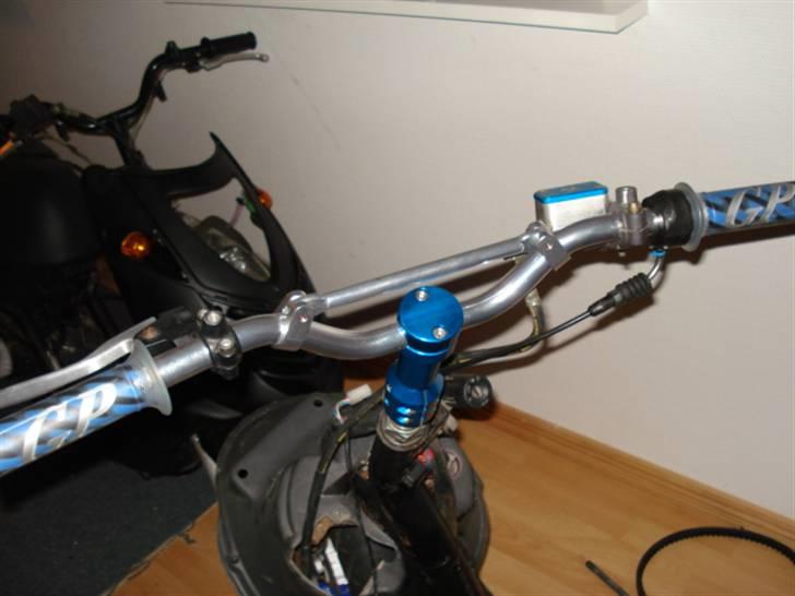 Aprilia Sonic ¤Byttet til RCR¤ - Bartstyr + adapter.. billede 10