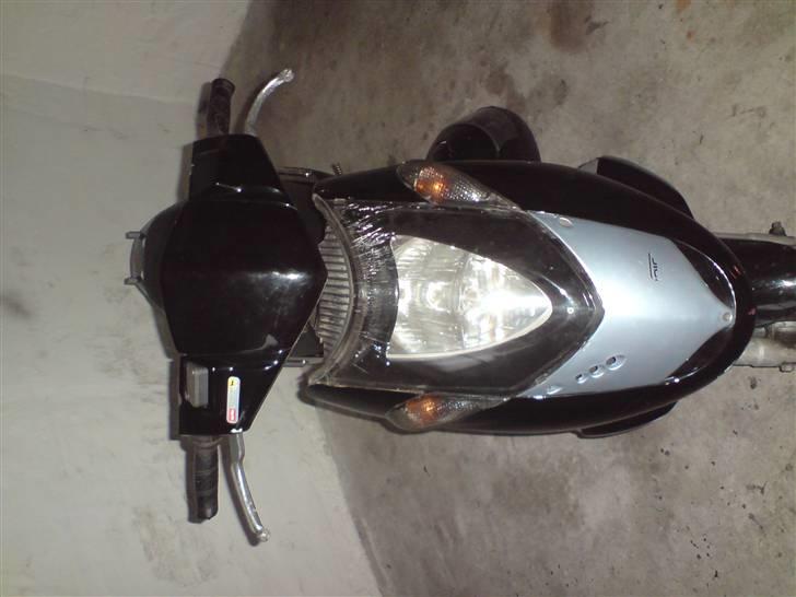 Aprilia sonic| SOLGT billede 3