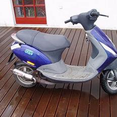 Piaggio Zip (SOLGT)