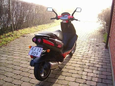 Aprilia sr billede 3