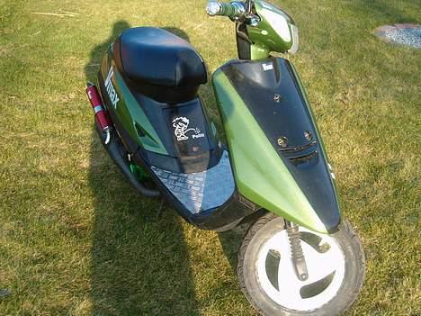 Yamaha jog SOLGT - Ny malet hvide fælger. billede 3