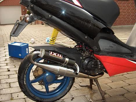 Aprilia ditech  solgt - ridserne har jeg sku ik selv lavet billede 2