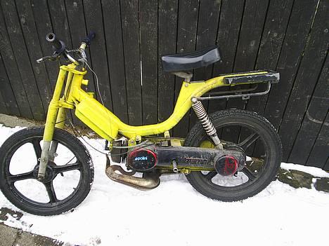 Vespa bravo SOLGT billede 3