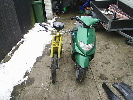 Vespa bravo SOLGT billede 5