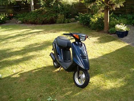 Yamaha Jog FS *SOLGT* - Her ser vi så joggen i lidt solskin billede 1