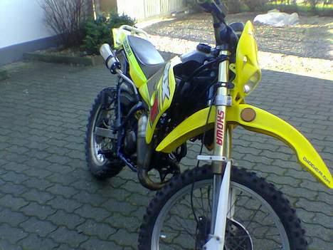 Suzuki RMX solgt.... - Jeg sku ha haft den puset får jeg sat den ind billede 2