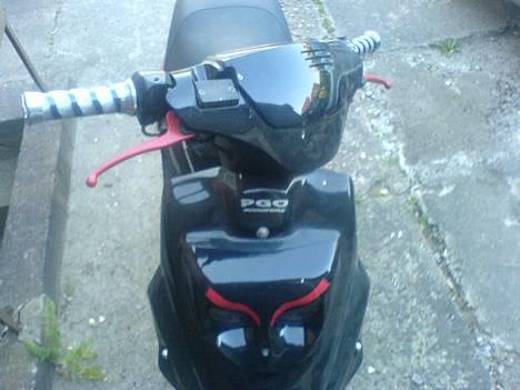 PGO Hot 50 TIL SALG Ik bytte - PGO Hot 50 Front igen billede 3