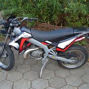 Gilera smt 07