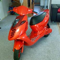 Aprilia SONIC}-)