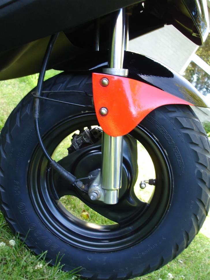 PGO hot 50 (Solgt) - Scooteren med blankpoleret støddæmpere.  billede 19