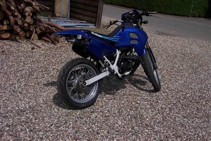 Suzuki RMX LC DD - SOLGT - Som den står nu 100 % færdig, mega nice :D . Med nyt bagdæk billede 6