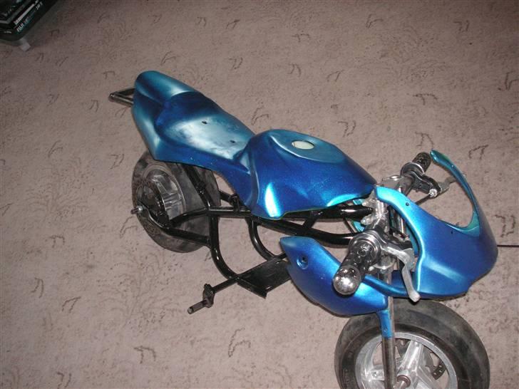 MiniBike wheelie bike SOLGT - mangler klar lak på det billede  billede 10
