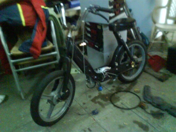 Vespa <8_--Ciao--_8> SOLGT!! billede 1