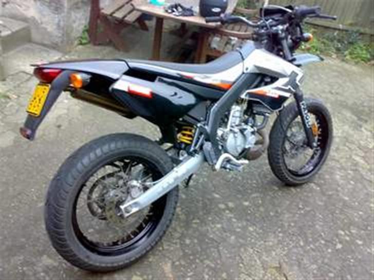 Derbi Senda xtreme sm solgt - sådan så den ud inden jeg gik igang. Billedet er lånt af tidligere ejer. billede 20