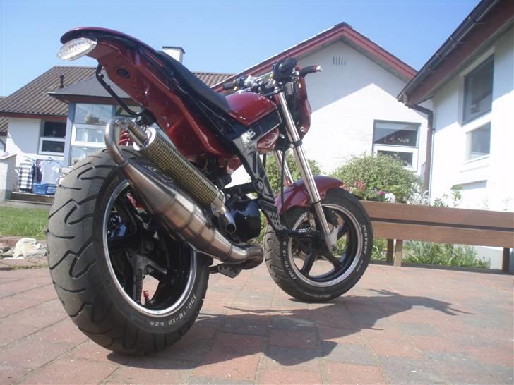 Suzuki                                            Street  - som den er nu færdig :) billede 1