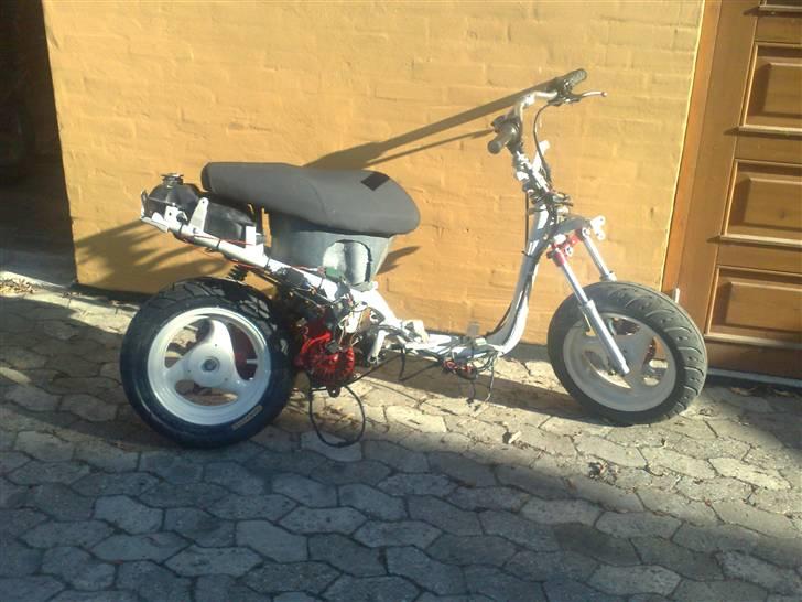 PGO hot 50 SOLGT billede 2