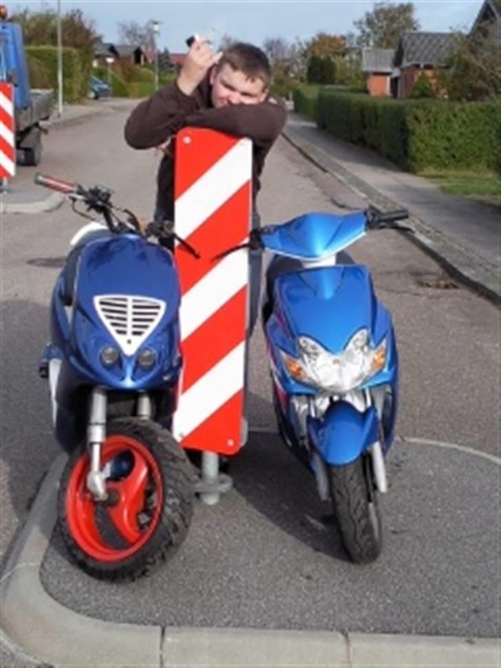 Piaggio NRG - MC3  [BYTTET] - Klysner og Joggen som han gerne bytter til en Senda billede 3