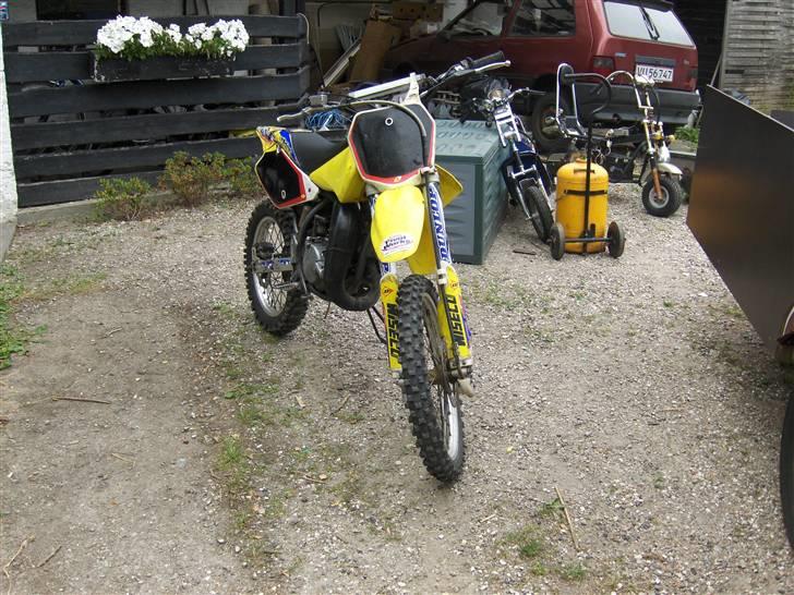 Suzuki rm85 høj(SOLGT) billede 3