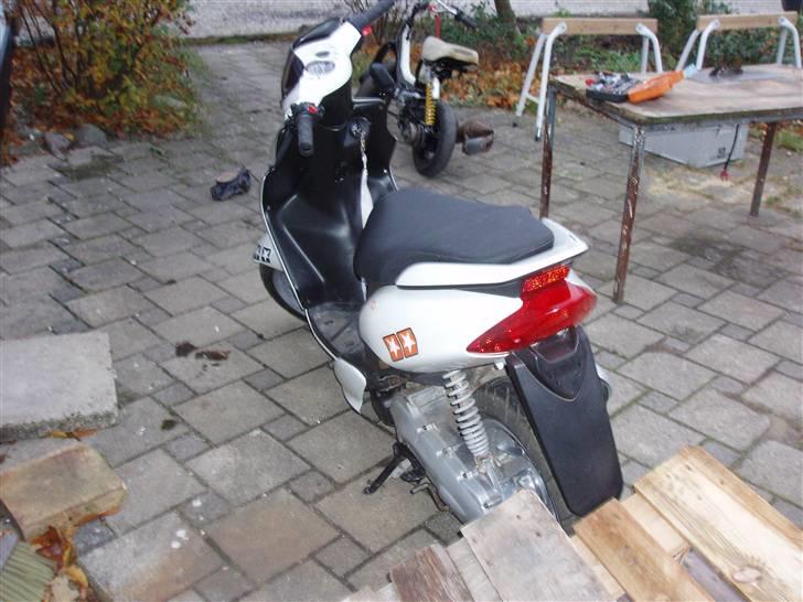 Yamaha Jog R byttet til senda billede 3