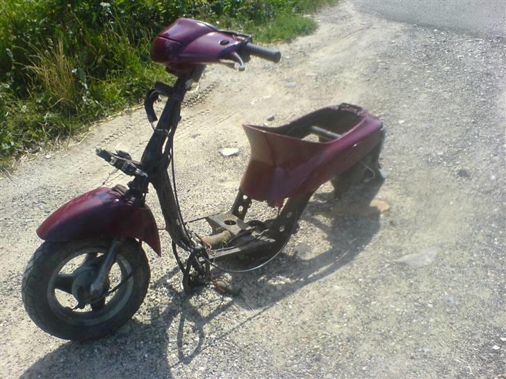 Piaggio ZIP GL. ~>SKROTTET~ billede 1