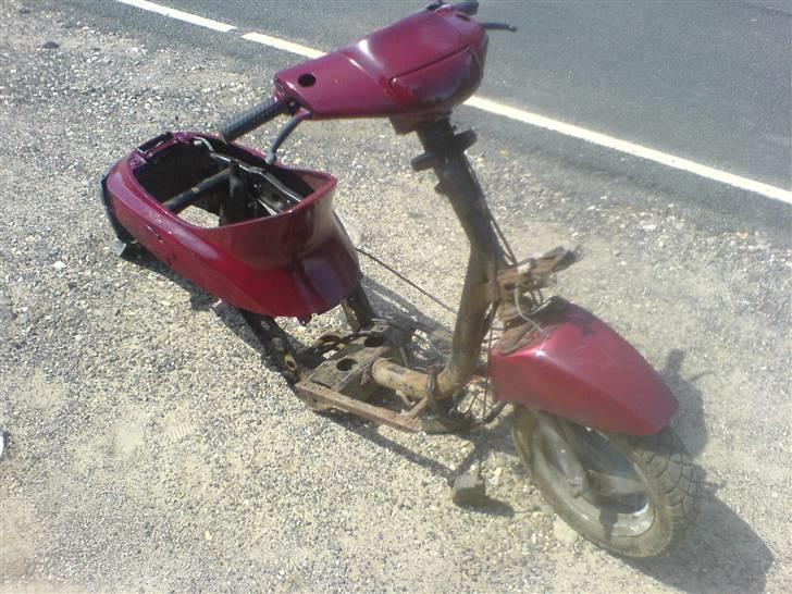 Piaggio ZIP GL. ~>SKROTTET~ billede 2