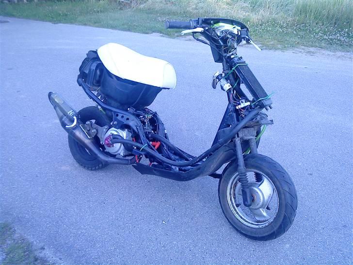 Yamaha jog LC solgt - da den var TP LC. billede 6