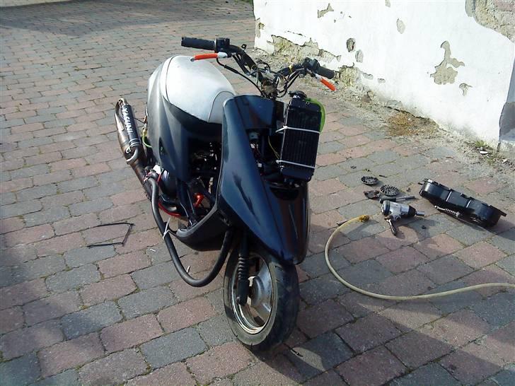 Yamaha jog LC solgt billede 9