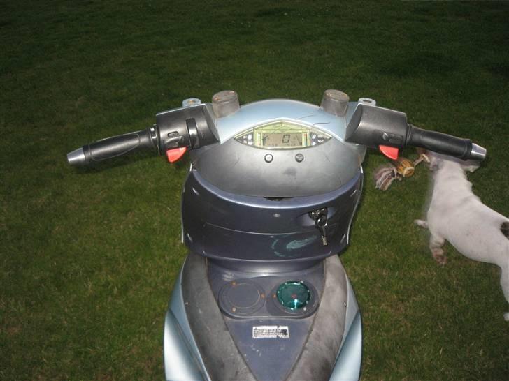 Aprilia area 51 ( Solgt ). billede 5