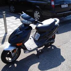 Adly silverfox   **Solgt**