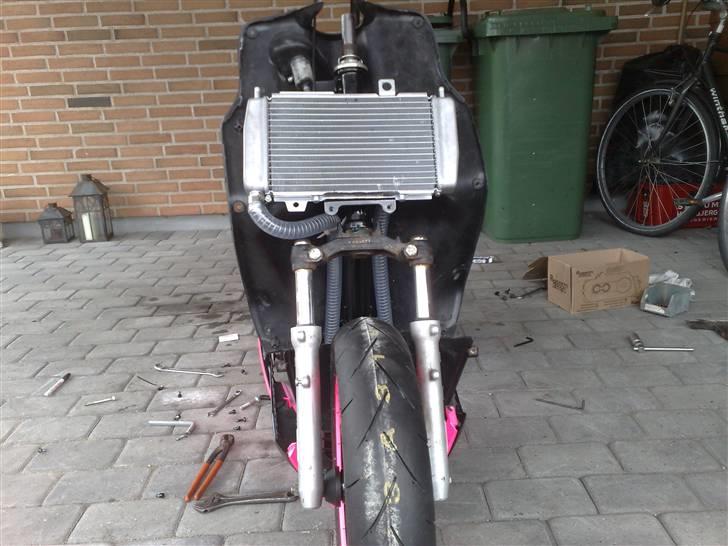 Yamaha jog r *solgt* billede 10