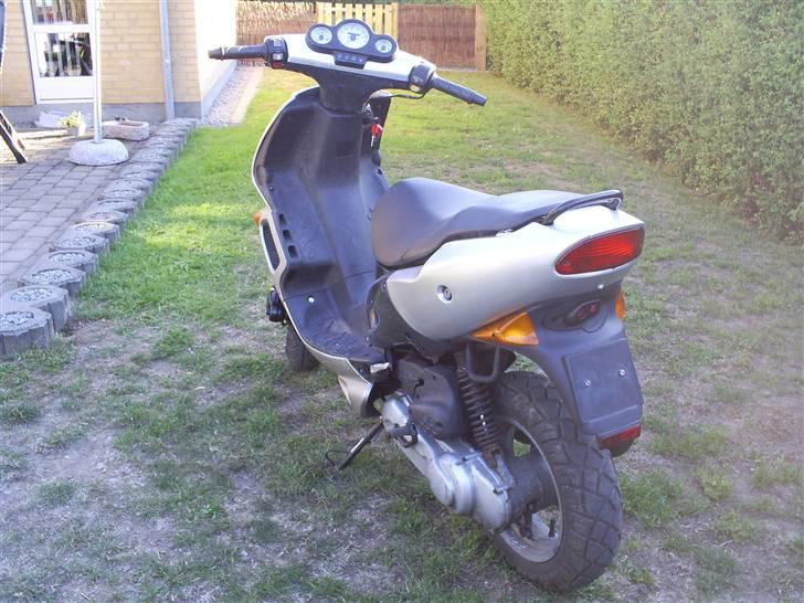 Peugeot Speedfight 1 LC (SOLGT) billede 2