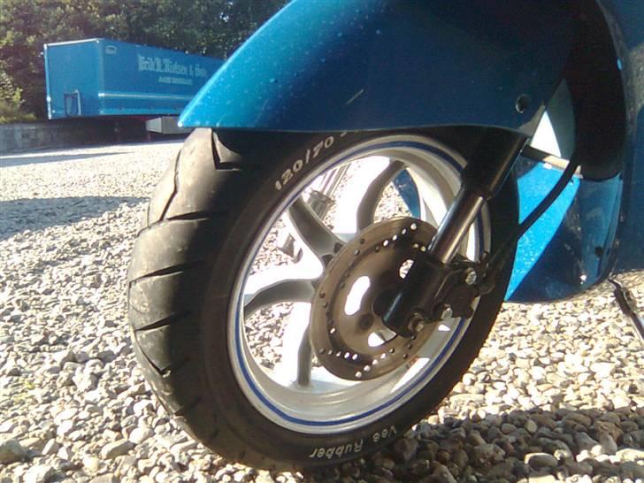 Suzuki Estilete Smølfen billede 17