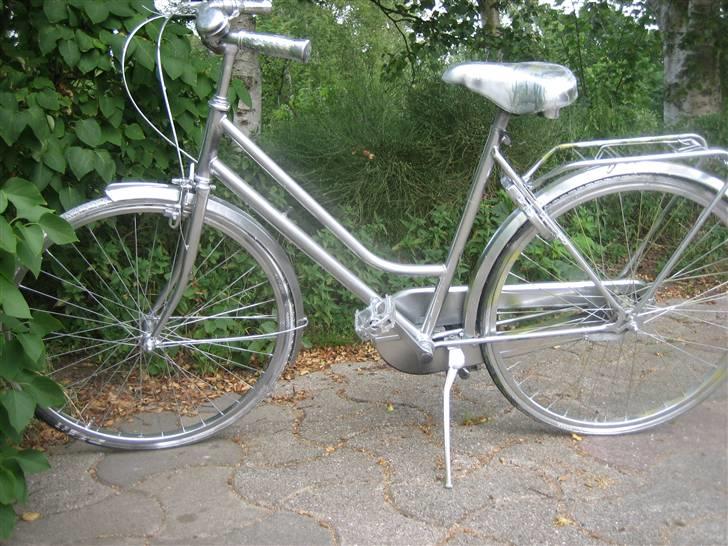 Suzuki Street Magic - min chrom cykel :) den skal lige lakeres chrom en ekstra gang så er den helt færdig :) billede 11