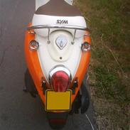 Sym Mio50