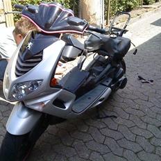 Peugeot speedfight 2 AC. byttet