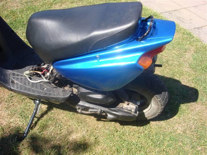 Yamaha BWS NG  (BYTTET) - Efter den blev malet :) Metallic Blå den 02/08 billede 8