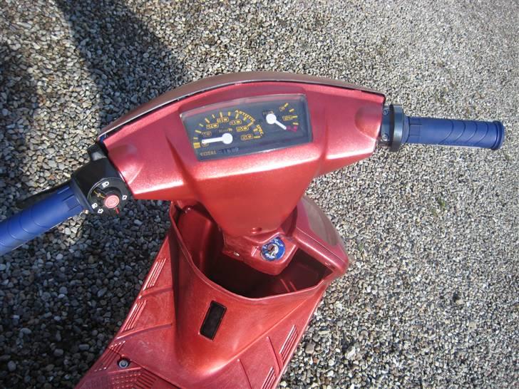 Yamaha jog solgt! billede 8
