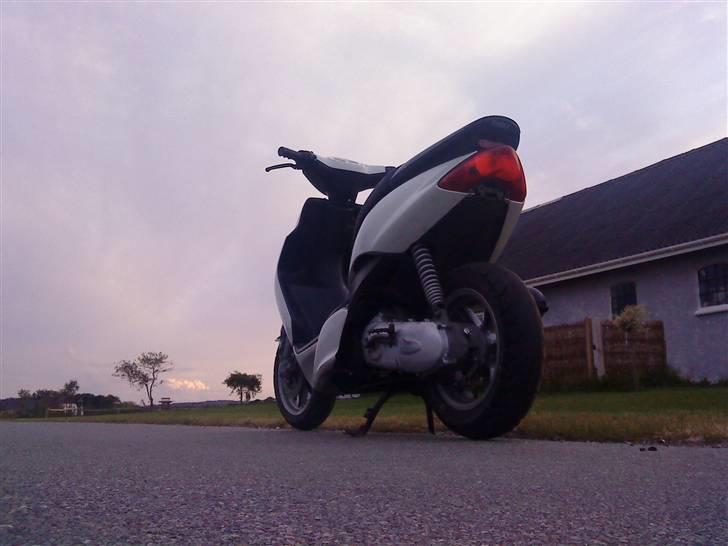 Yamaha jog R << solgt >> billede 3