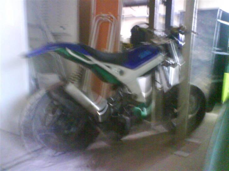 Suzuki sm dks 3 med hiper blok - et par dage efter da projektet gik i gang billede 4