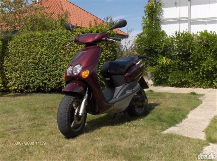 Yamaha Neos - - minus sidespejle og den ting bag på . billede 1